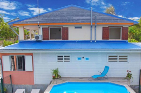 Appartement charmant au Moule avec piscine partagée, 40m²a